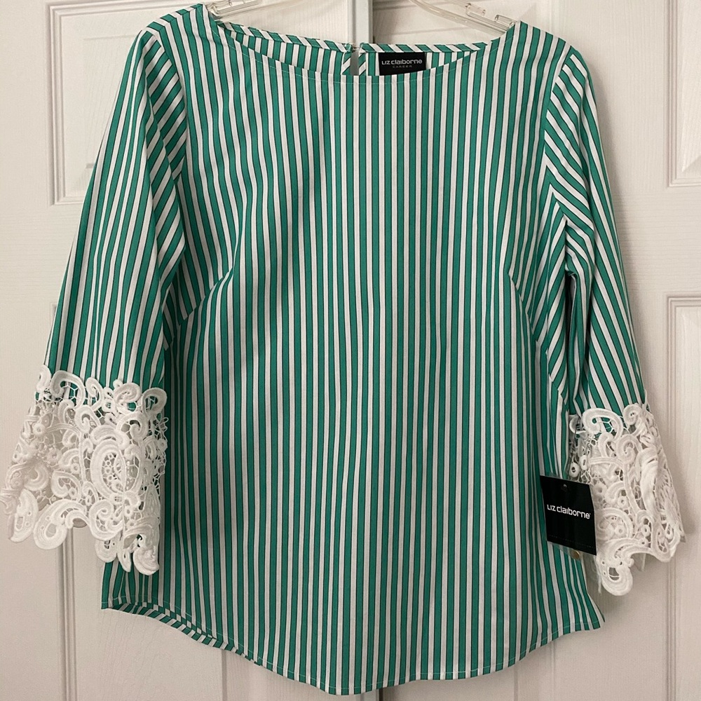 Liz Claiborne Green Lace Sleeve Top Size S NWT
